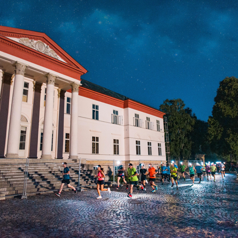 Nightrun nordic walking